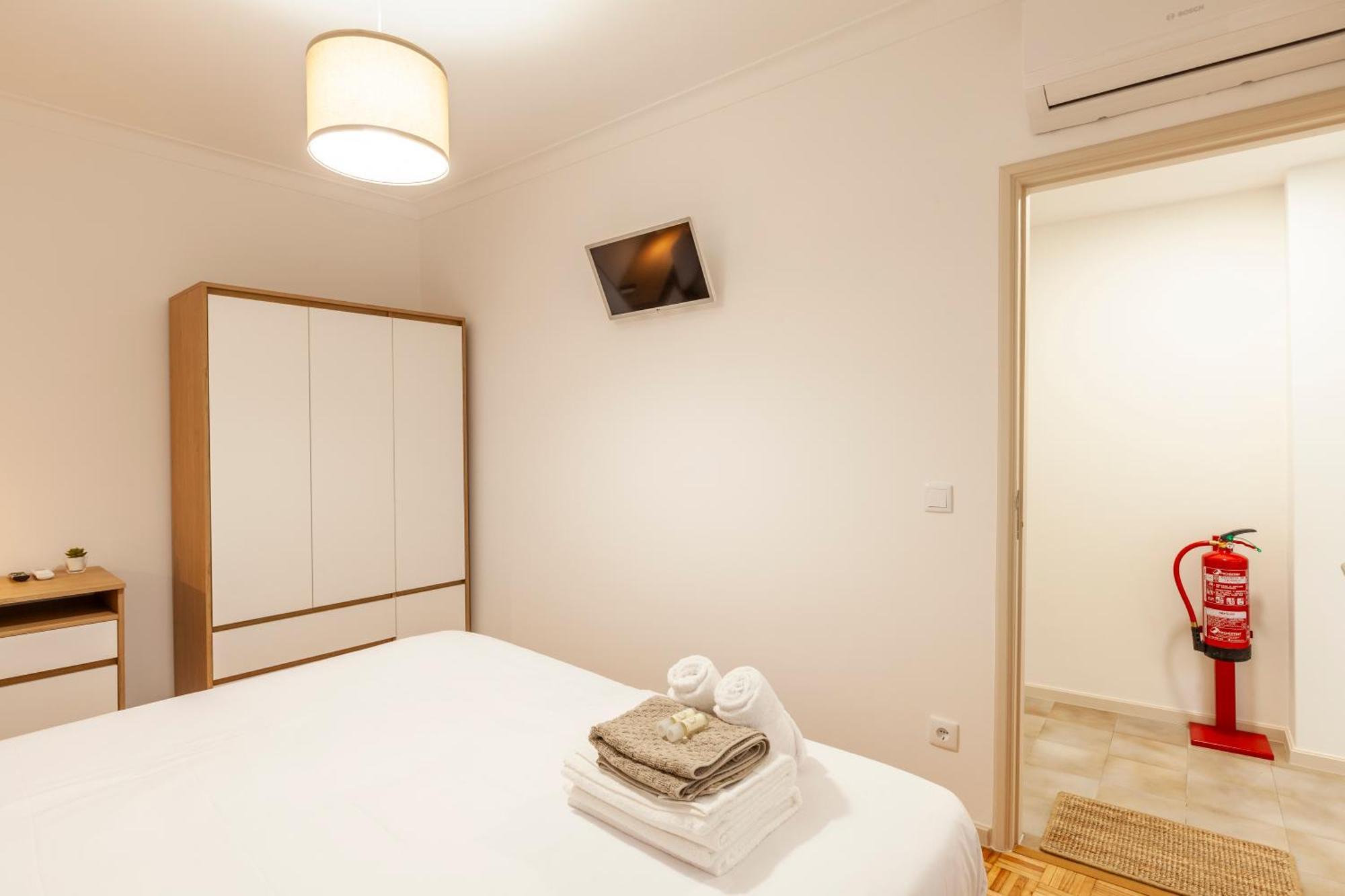 Rooms4You 2 In Historic Center Of Braga Bagian luar foto